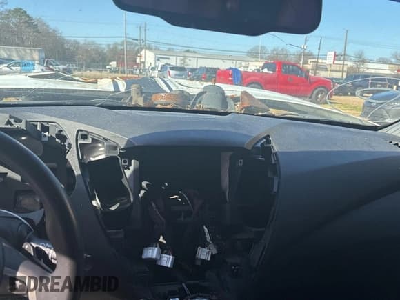 ✅ 2014 Hyundai Veloster • VIN: KMHTC6AD4EU215398 • Lot: 43960025. Wystawiony na Copart z przebiegiem Nie podano. Bezpłatny archiwum sprzedaży aukcyjnych z USA i szczegółowy raport historii pojazdu na DreamBid. Zdjęcie 9.