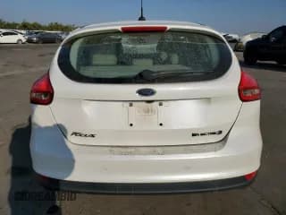 ✅ 2016 Ford Focus Electric • VIN: 1FADP3R46GL301701 • Лот: 73425663. Опубликован ранее на Copart с пробегом 36 142 миль. Бесплатный доступ к архиву аукционных продаж из США и подробный отчёт об истории автомобиля на DreamBid. Изображение 6.