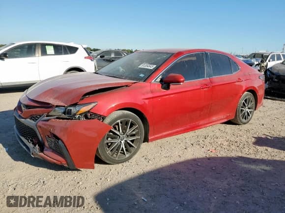 ✅ 2022 Toyota Camry SE • VIN: 4T1G11AK8NU035074 • Lot: 91354645. Wystawiony na Copart z przebiegiem 59 877 mil. Bezpłatny archiwum sprzedaży aukcyjnych z USA i szczegółowy raport historii pojazdu na DreamBid. Zdjęcie 1.