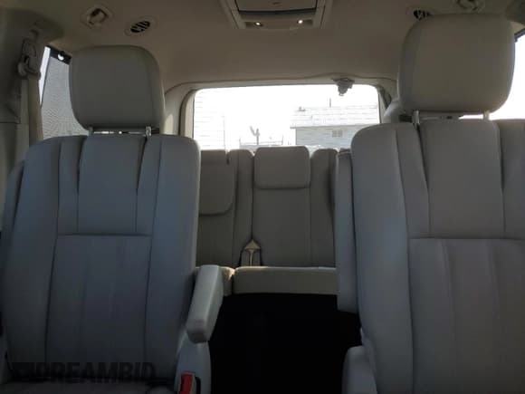 ✅ 2014 Chrysler Town & Country Touring L • VIN: 2C4RC1CG9ER364170 • Lot: 71234645. Listed on Copart with 84,249 mi. Free auction sales archive from the USA and detailed vehicle history report at DreamBid. Image 10.