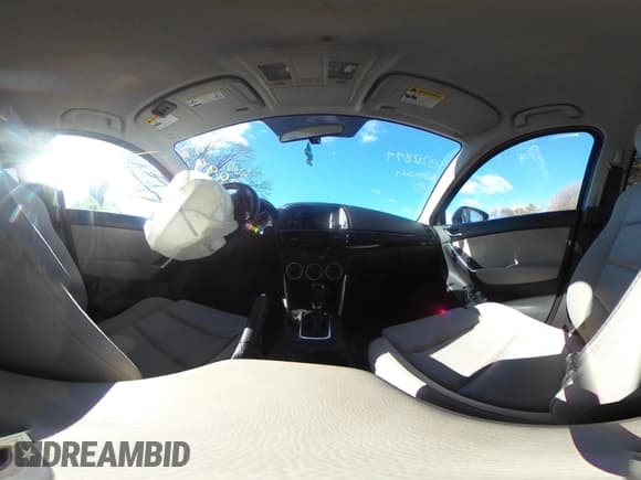 ✅ 2014 Mazda CX-5 Touring • VIN: JM3KE4CY3E0426377 • Lot: 43712899. Wystawiony na IAAI z przebiegiem 96 957 mil. Bezpłatny archiwum sprzedaży aukcyjnych z USA i szczegółowy raport historii pojazdu na DreamBid. Zdjęcie 19.