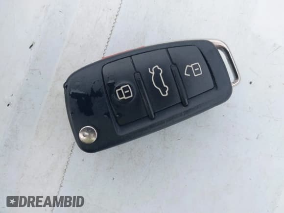 ✅ 2009 Audi Q7 • VIN: WA1AV74L69D010552 • Lot: 43771333. Listed on IAAI with 133,730 mi. Free auction sales archive from the USA and detailed vehicle history report at DreamBid. Image 11.