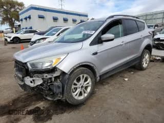 ✅ 2018 Ford Escape SE • VIN: 1FMCU9GD6JUA73698 • Lot: 92216765. Wystawiony na Copart z przebiegiem 114 579 mil. Bezpłatny archiwum sprzedaży aukcyjnych z USA i szczegółowy raport historii pojazdu na DreamBid. Zdjęcie 1.