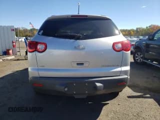 ✅ 2010 Chevrolet Traverse LS • VIN: 1GNLVEED1AS139462 • Lot: 74953094. Wystawiony na Copart z przebiegiem 142 790 mil. Bezpłatny archiwum sprzedaży aukcyjnych z USA i szczegółowy raport historii pojazdu na DreamBid. Zdjęcie 6.