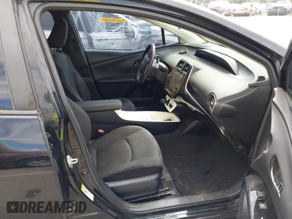 ✅ 2016 Toyota Prius Four • VIN: JTDKARFU1G3525369 • Лот: 43121179. Опубликован ранее на IAAI с пробегом 227 715 миль. Бесплатный доступ к архиву аукционных продаж из США и подробный отчёт об истории автомобиля на DreamBid. Изображение 5.