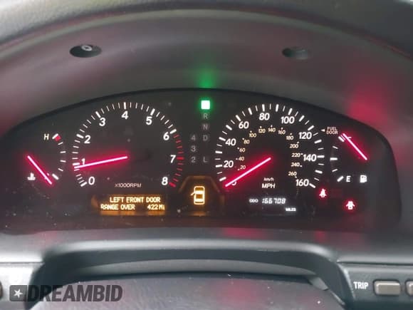 ✅ 2002 Lexus LS 430 • VIN: JTHBN30F020060507 • Lot: 43789482. Listed on IAAI with 180,000 mi. Free auction sales archive from the USA and detailed vehicle history report at DreamBid. Image 7.