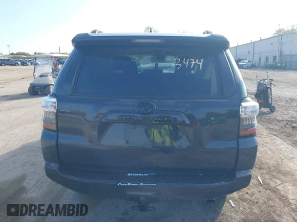 ✅ 2024 Toyota 4Runner SR5 • VIN: JTEMU5JR6R6246539 • Lot: 43453474. Listed on IAAI with 36,752 mi. Free auction sales archive from the USA and detailed vehicle history report at DreamBid. Image 16.