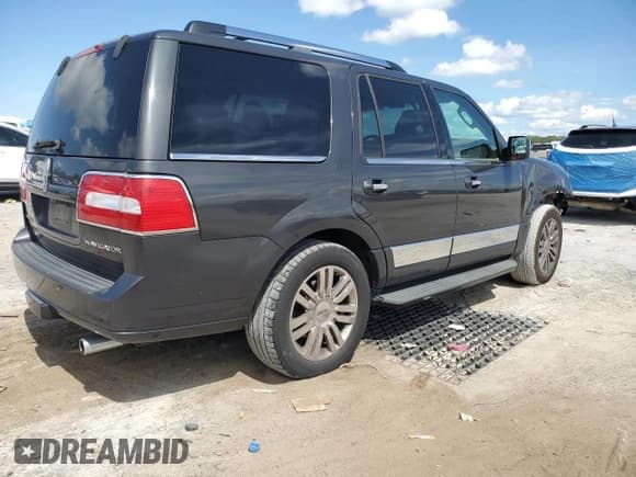 ✅ 2007 Lincoln Navigator • VIN: 5LMFU27507LJ03609 • Lot: 68524425. Listed on Copart with 199,484 mi. Free auction sales archive from the USA and detailed vehicle history report at DreamBid. Image 3.