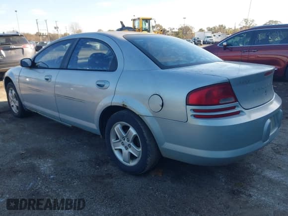 ✅ 2002 Dodge Stratus SXT • VIN: 1B3EL46R12N156565 • Lot: 43696290. Wystawiony na IAAI z przebiegiem 311 975 mil. Bezpłatny archiwum sprzedaży aukcyjnych z USA i szczegółowy raport historii pojazdu na DreamBid. Zdjęcie 3.