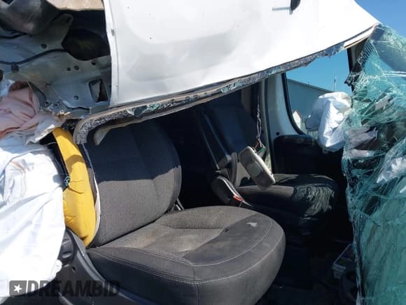 ✅ 2016 Ram ProMaster Cargo • VIN: 3C6TRVDG3GE134114 • Lot: 42552640. Wystawiony na IAAI z przebiegiem 360 191 mil. Bezpłatny archiwum sprzedaży aukcyjnych z USA i szczegółowy raport historii pojazdu na DreamBid. Zdjęcie 5.