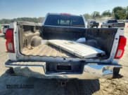 ✅ 2018 Chevrolet Silverado 1500 LTZ • VIN: 1GCVKSEC0JZ232870 • Lot: 80343105. Wystawiony na Copart z przebiegiem 96 927 mil. Bezpłatny archiwum sprzedaży aukcyjnych z USA i szczegółowy raport historii pojazdu na DreamBid. Zdjęcie 6.