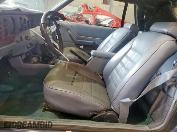 ✅ 1983 Ford Mustang GT • VIN: 1FABP27F8DF158802 • Лот: 63516945. Опубликован ранее на Copart с пробегом 3 424 миль. Бесплатный доступ к архиву аукционных продаж из США и подробный отчёт об истории автомобиля на DreamBid. Изображение 7.