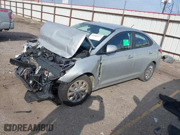 ✅ 2018 Hyundai Accent SE • VIN: 3KPC24A3XJE021924 • Лот: 41562577. Опубликован ранее на IAAI с пробегом 83 596 миль. Бесплатный доступ к архиву аукционных продаж из США и подробный отчёт об истории автомобиля на DreamBid. Изображение 2.