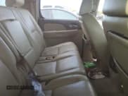 ✅ 2009 Chevrolet Suburban LTZ • VIN: 1GNFK36359R219480 • Lot: 92252075. Wystawiony na Copart z przebiegiem 158 470 mil. Bezpłatny archiwum sprzedaży aukcyjnych z USA i szczegółowy raport historii pojazdu na DreamBid. Zdjęcie 11.