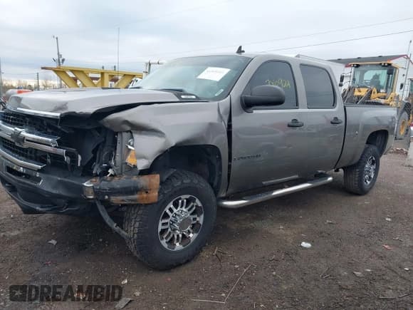 ✅ 2009 Chevrolet Silverado 2500HD LT • VIN: 1GCHK53K79F153282 • Лот: 41920389. Опубликован ранее на IAAI с пробегом 206 924 миль. Бесплатный доступ к архиву аукционных продаж из США и подробный отчёт об истории автомобиля на DreamBid. Изображение 6.