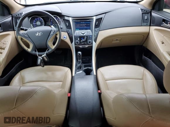 ✅ 2011 Hyundai Sonata Limited • VIN: 5NPEC4AB1BH211928 • Lot: 92262275. Listed on Copart with 192,645 mi. Free auction sales archive from the USA and detailed vehicle history report at DreamBid. Image 8.