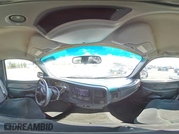 2000 Chevrolet Silverado 1500 LS with VIN 1GCEC14V0YZ367531, listed as a Copart auction lot 81924695 with 165,110 mi miles and Salvage title. Bid and sale history available at DreamBid. Image 14.