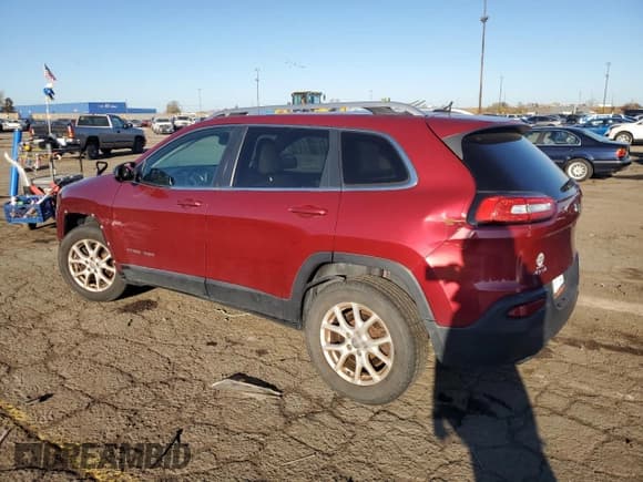 ✅ 2015 Jeep Cherokee Latitude • VIN: 1C4PJMCS5FW521656 • Lot: 85957415. Wystawiony na Copart z przebiegiem 163 745 mil. Bezpłatny archiwum sprzedaży aukcyjnych z USA i szczegółowy raport historii pojazdu na DreamBid. Zdjęcie 2.
