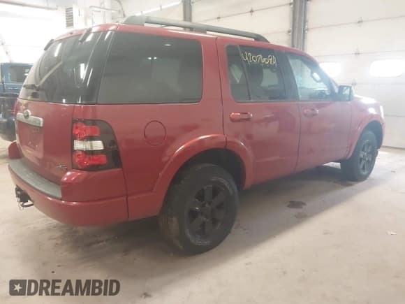 ✅ 2009 Ford Explorer XLT • VIN: 1FMEU73E09UA36105 • Lot: 42076094. Wystawiony na IAAI z przebiegiem 256 173 mil. Bezpłatny archiwum sprzedaży aukcyjnych z USA i szczegółowy raport historii pojazdu na DreamBid. Zdjęcie 4.