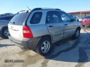 ✅ 2008 Kia Sportage LX • VIN: KNDJF724387508140 • Лот: 43591916. Опубликован ранее на IAAI с пробегом 289 279 миль. Бесплатный доступ к архиву аукционных продаж из США и подробный отчёт об истории автомобиля на DreamBid. Изображение 4.