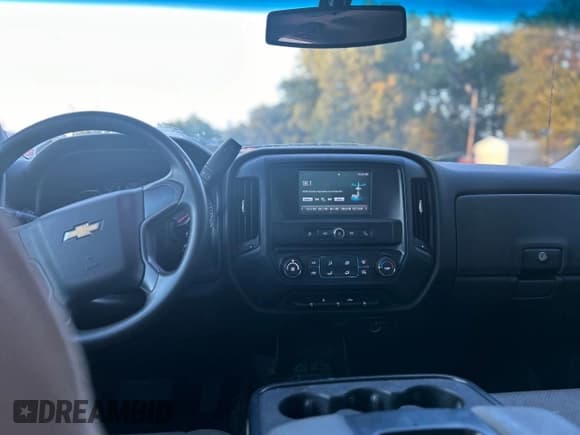 ✅ 2017 Chevrolet Silverado 2500HD • VIN: 1GB2KUEG3HZ201970 • Лот: 72195734. Опубликован ранее на Copart с пробегом 254 058 миль. Бесплатный доступ к архиву аукционных продаж из США и подробный отчёт об истории автомобиля на DreamBid. Изображение 9.