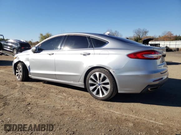✅ 2020 Ford Fusion SE • VIN: 3FA6P0T95LR202262 • Lot: 90570305. Listed on Copart with 57,779 mi. Free auction sales archive from the USA and detailed vehicle history report at DreamBid. Image 2.