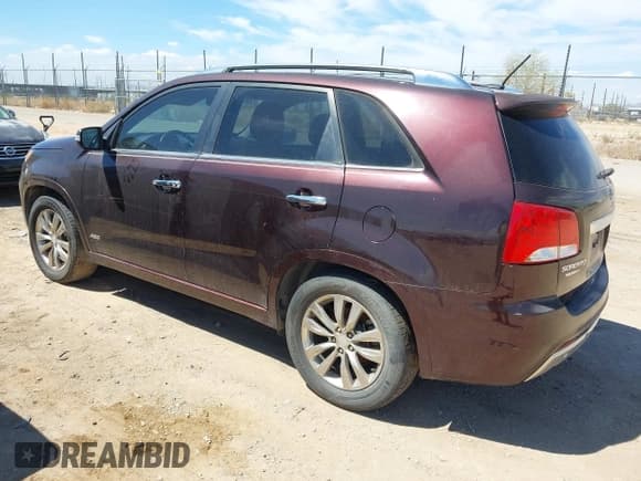 ✅ 2011 Kia Sorento SX • VIN: 5XYKWDA27BG120602 • Лот: 43110084. Опубликован ранее на IAAI с пробегом 166 735 миль. Бесплатный доступ к архиву аукционных продаж из США и подробный отчёт об истории автомобиля на DreamBid. Изображение 3.