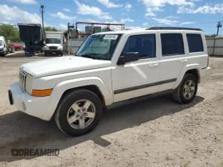 ✅ 2008 Jeep Commander Sport • VIN: 1J8HG48K48C246824 • Lot: 80206745. Wystawiony na Copart z przebiegiem 166 265 mil. Bezpłatny archiwum sprzedaży aukcyjnych z USA i szczegółowy raport historii pojazdu na DreamBid. Zdjęcie 1.