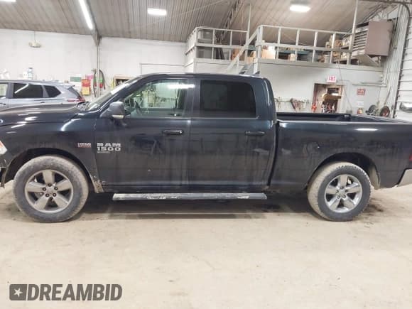 ✅ 2019 Ram 1500 SLT • VIN: 1C6RR7TT1KS566954 • Lot: 43761249. Listed on IAAI with 88,827 mi. Free auction sales archive from the USA and detailed vehicle history report at DreamBid. Image 14.