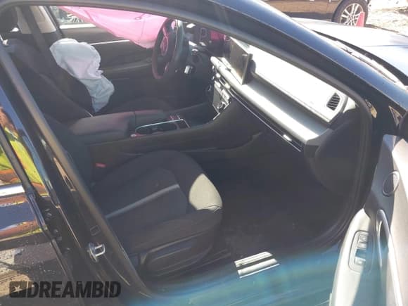 ✅ 2025 Hyundai Sonata SEL • VIN: KMHL64JA1SA443194 • Лот: 43605153. Опубликован ранее на IAAI с пробегом 20 543 миль. Бесплатный доступ к архиву аукционных продаж из США и подробный отчёт об истории автомобиля на DreamBid. Изображение 5.