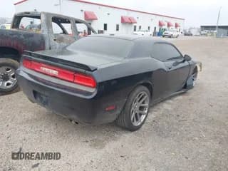 ✅ 2012 Dodge Challenger R/T Classic • VIN: 2C3CDYBT9CH226016 • Lot: 41561914. Wystawiony na IAAI z przebiegiem Nie podano. Bezpłatny archiwum sprzedaży aukcyjnych z USA i szczegółowy raport historii pojazdu na DreamBid. Zdjęcie 4.
