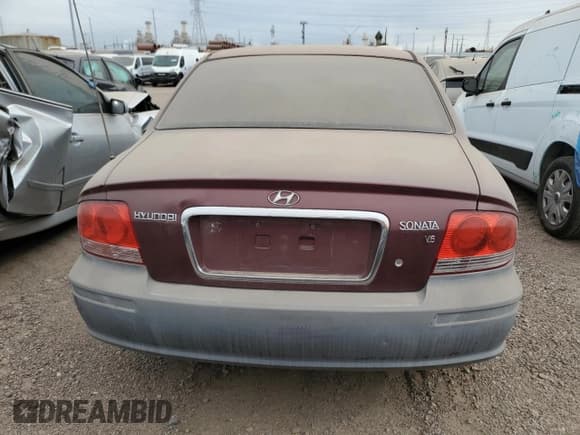 ✅ 2005 Hyundai Sonata GLS • VIN: KMHWF35HX5A199516 • Лот: 70000524. Опубликован ранее на Copart с пробегом 186 198 миль. Бесплатный доступ к архиву аукционных продаж из США и подробный отчёт об истории автомобиля на DreamBid. Изображение 6.