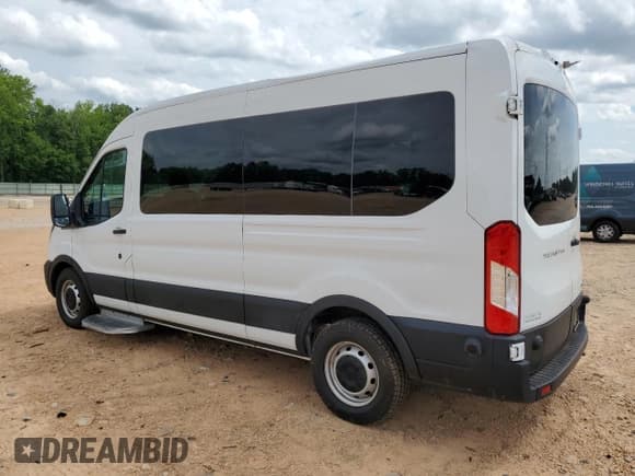 ✅ 2020 Ford Transit Passenger XL • VIN: 1FBAX2C89LKB22026 • Lot: 58915205. Listed on Copart with 38,330 mi. Free auction sales archive from the USA and detailed vehicle history report at DreamBid. Image 2.