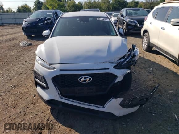 ✅ 2020 Hyundai Kona SE • VIN: KM8K1CAA4LU444683 • Лот: 70144804. Опубликован ранее на Copart с пробегом 84 947 миль. Бесплатный доступ к архиву аукционных продаж из США и подробный отчёт об истории автомобиля на DreamBid. Изображение 5.