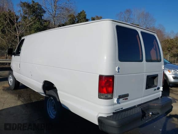 ✅ 2014 Ford Econoline Cargo Commercial • VIN: 1FTNS2EL5EDA49757 • Lot: 41656458. Wystawiony na IAAI z przebiegiem 181 335 mil. Bezpłatny archiwum sprzedaży aukcyjnych z USA i szczegółowy raport historii pojazdu na DreamBid. Zdjęcie 3.