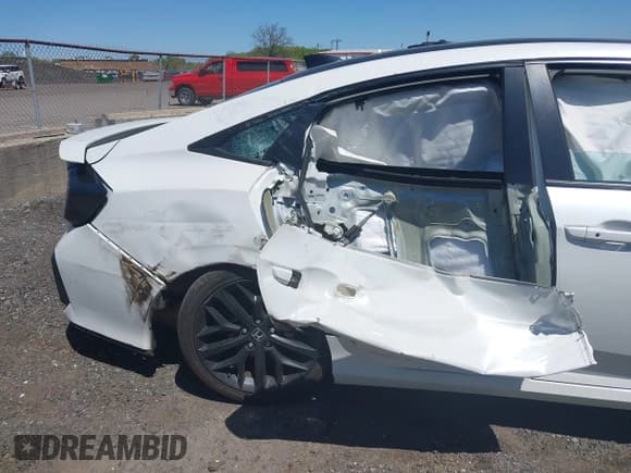 ✅ 2020 Honda Civic Si • VIN: 2HGFC1E55LH702716 • Lot: 42119344. Listed on IAAI with 68,391 mi. Free auction sales archive from the USA and detailed vehicle history report at DreamBid. Image 6.