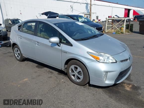 ✅ 2015 Toyota Prius Two • VIN: JTDKN3DUXF1984513 • Лот: 43105789. Опубликован ранее на IAAI с пробегом 109 652 миль. Бесплатный доступ к архиву аукционных продаж из США и подробный отчёт об истории автомобиля на DreamBid. Изображение 1.