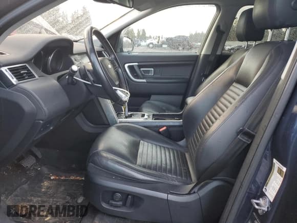 ✅ 2017 Land Rover Discovery Sport HSE Luxury • VIN: SALCT2BG5HH660695 • Lot: 82738875. Wystawiony na Copart z przebiegiem 70 627 mil. Bezpłatny archiwum sprzedaży aukcyjnych z USA i szczegółowy raport historii pojazdu na DreamBid. Zdjęcie 7.