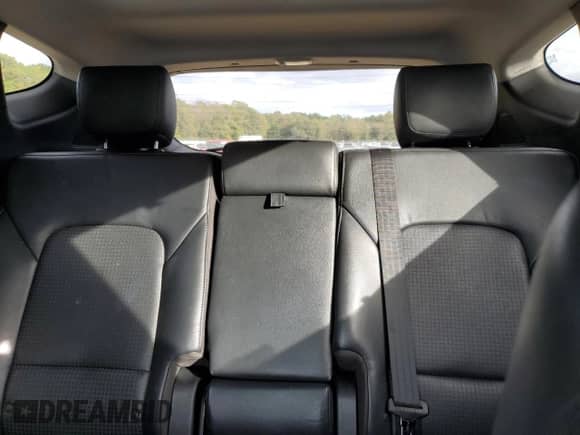 2014 Hyundai Santa Fe с VIN 5XYZW3LA5EG130093, выставлен на аукционе Copart как лот 86224685 с пробегом 135 922 миль миль и Списание • Salvage title. История ставок и продаж доступна на DreamBid. Изображение 10.