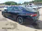 2023 Toyota Camry SE z VIN 4T1T11AK5PU809718, wystawiony jako IAAI lot #42962916 z przebiegiem 21 486 mil mil oraz . Historia ofert i sprzedaży dostępna na DreamBid. Obrazek 3.