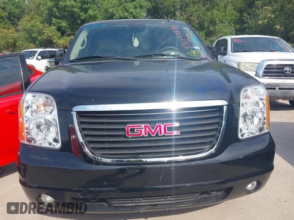 ✅ 2011 GMC Yukon XL SLT • VIN: 1GKS1KE04BR119389 • Lot: 43072890. Wystawiony na IAAI z przebiegiem 217 701 mil. Bezpłatny archiwum sprzedaży aukcyjnych z USA i szczegółowy raport historii pojazdu na DreamBid. Zdjęcie 6.