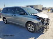 ✅ 2016 Toyota Sienna L • VIN: 5TDZK3DCXGS754392 • Lot: 90665045. Wystawiony na Copart z przebiegiem 122 261 mil. Bezpłatny archiwum sprzedaży aukcyjnych z USA i szczegółowy raport historii pojazdu na DreamBid. Zdjęcie 4.