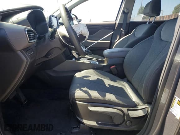 ✅ 2020 Hyundai Santa Fe SE • VIN: 5NMS23ADXLH141281 • Лот: 72071475. Опубликован ранее на Copart с пробегом Не указан. Бесплатный доступ к архиву аукционных продаж из США и подробный отчёт об истории автомобиля на DreamBid. Изображение 7.