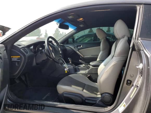 ✅ 2016 Hyundai Genesis Coupe 3.8L Base • VIN: KMHHT6KJXGU136234 • Лот: 90856245. Опубликован ранее на Copart с пробегом 124 491 миль. Бесплатный доступ к архиву аукционных продаж из США и подробный отчёт об истории автомобиля на DreamBid. Изображение 7.