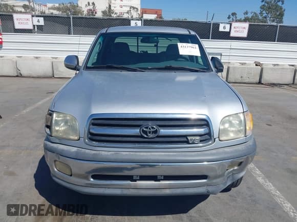 ✅ 2000 Toyota Tundra SR5 • VIN: 5TBRT341XYS072179 • Lot: 43137962. Listed on IAAI with 316,216 mi. Free auction sales archive from the USA and detailed vehicle history report at DreamBid. Image 12.