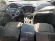 ✅ 2023 Chevrolet Traverse LT Cloth • VIN: 1GNERGKW7PJ100520 • Lot: 69910705. Wystawiony na Copart z przebiegiem 85 740 mil. Bezpłatny archiwum sprzedaży aukcyjnych z USA i szczegółowy raport historii pojazdu na DreamBid. Zdjęcie 8.