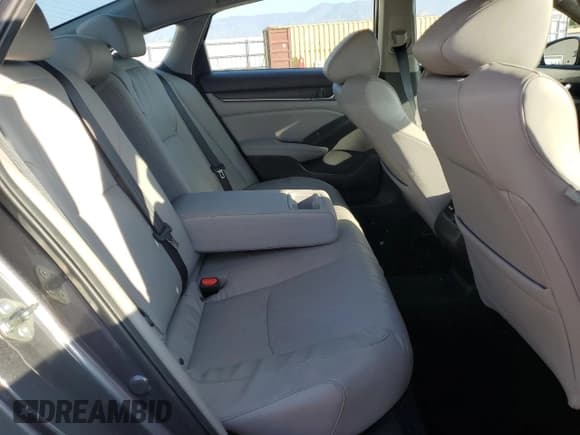 ✅ 2018 Honda Accord EX-L • VIN: 1HGCV2F51JA038931 • Lot: 89439135. Wystawiony na Copart z przebiegiem 73 343 mil. Bezpłatny archiwum sprzedaży aukcyjnych z USA i szczegółowy raport historii pojazdu na DreamBid. Zdjęcie 10.