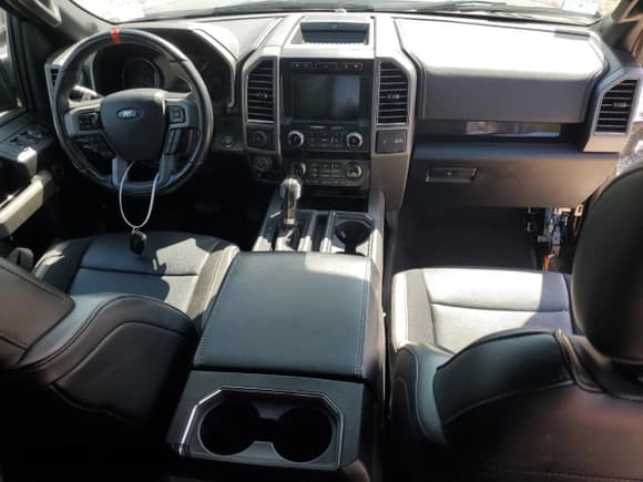 ✅ 2020 Ford F-150 Raptor • VIN: 1FTFW1RG7LFB83218 • Lot: 71217595. Listed on Copart with Not provided. Free auction sales archive from the USA and detailed vehicle history report at DreamBid. Image 8.