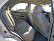 ✅ 2008 Kia Sorento EX • VIN: KNDJC736885830454 • Lot: 90676615. Listed on Copart with 83,237 mi. Free auction sales archive from the USA and detailed vehicle history report at DreamBid. Image 11.