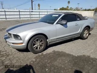 ✅ 2007 Ford Mustang Deluxe • VIN: 1ZVFT84N675294522 • Lot: 82218525. Listed on Copart with 190,677 mi. Free auction sales archive from the USA and detailed vehicle history report at DreamBid. Image 1.